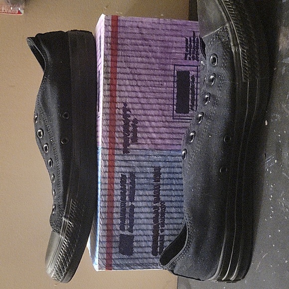 Mens Converses Size 12 - Picture 2 of 3